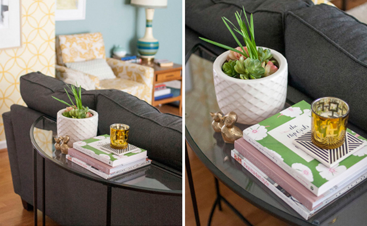 living room seating with sofa table