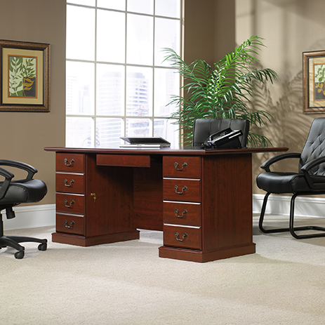 Executive Desk 109843