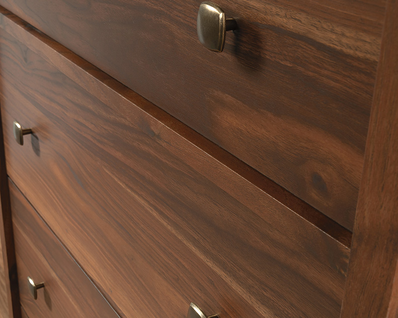 River Ranch 4-Drawer Bedroom Dresser Grand Walnut (430049) Sauder River Ranch 4-Drawer Bedroom Dresser Grand Walnut (430049) Sauder